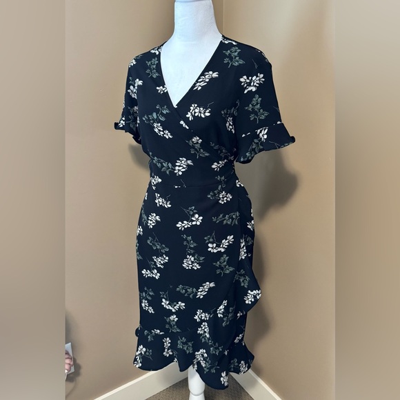 Vero Moda Dresses & Skirts - Vero Moda Black Midi Wrap Dress with White Floral Print